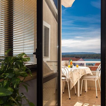Villa Paradiso Пунат Екстериор снимка