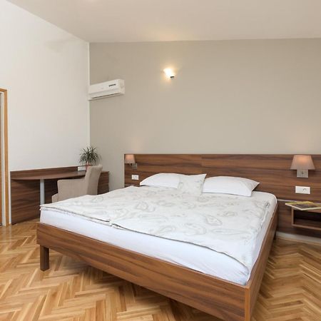 Villa Paradiso Пунат Екстериор снимка