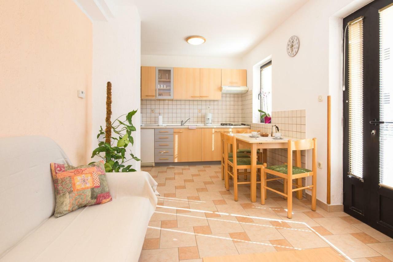 Villa Paradiso Пунат Екстериор снимка